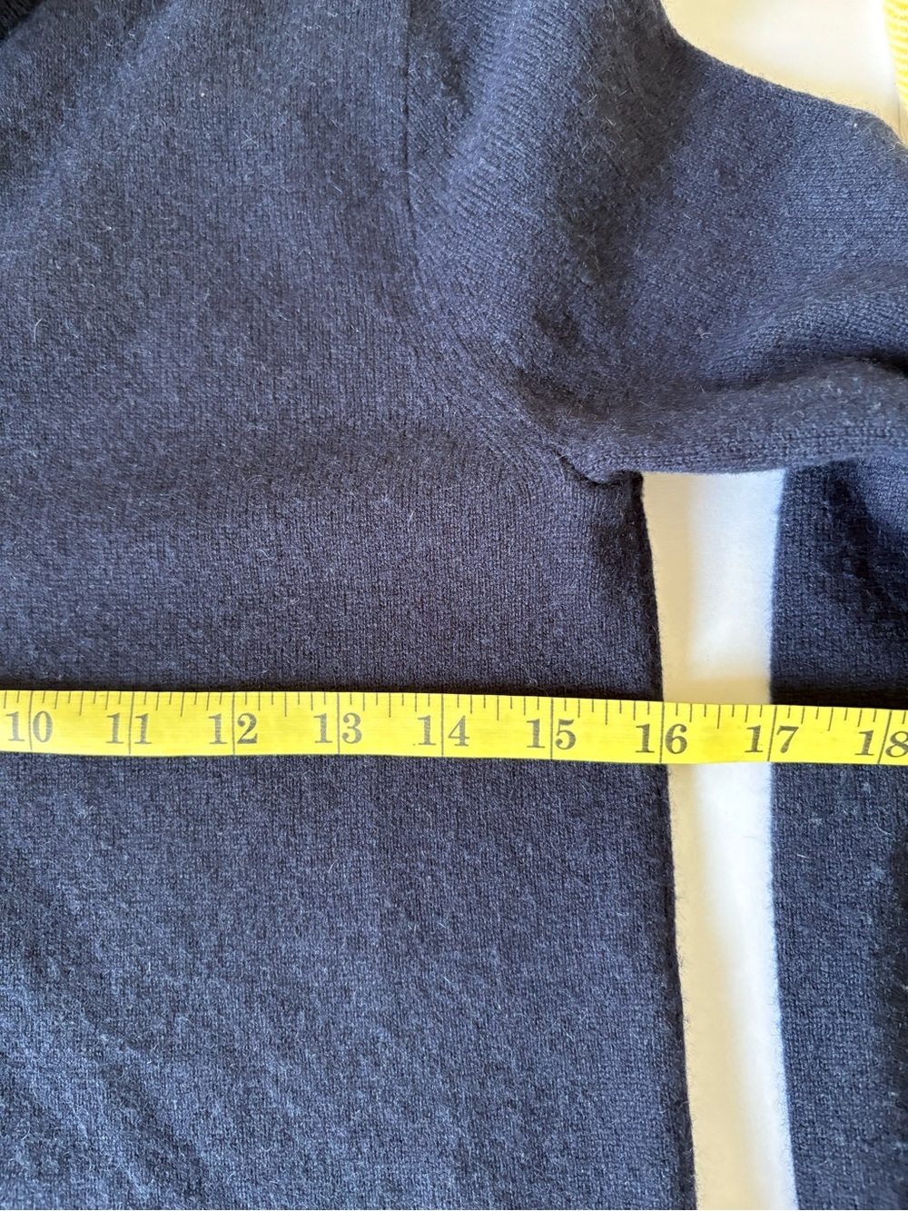 J.Crew Cashmere Dark Navy Blue Turtleneck Sweater XS Academia Career Teacher - Picture 11 of 12